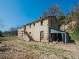  FARMHOUSE TO RENOVATE FOR SALE IN LAPEDONA IN THE MARCHE REGION nestled in the rolling hills of the Marche